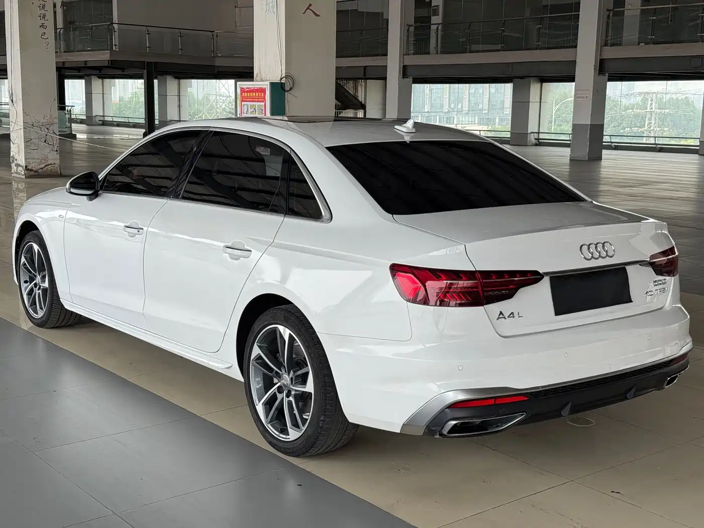 Audi A4L 2020 40 TFSI Fashion Dynamic Edition фото 4