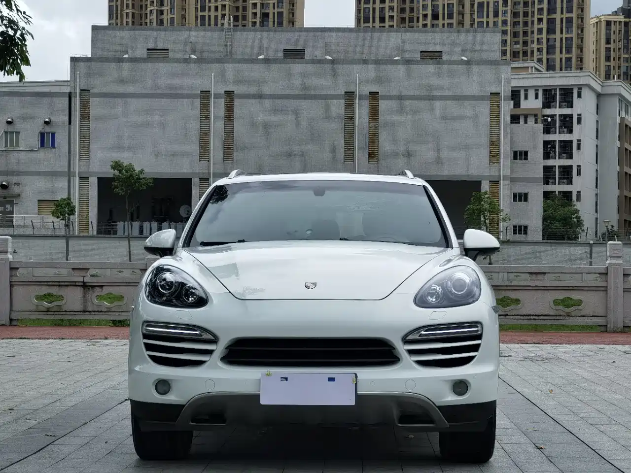 Porsche Cayenne 2011 Cayenne 3.0T фото 2