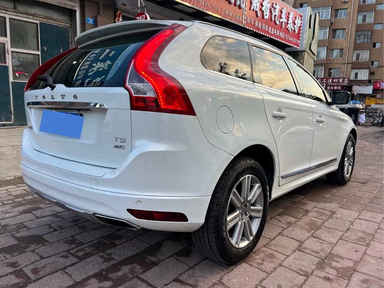 Фото 4 - Volvo XC60