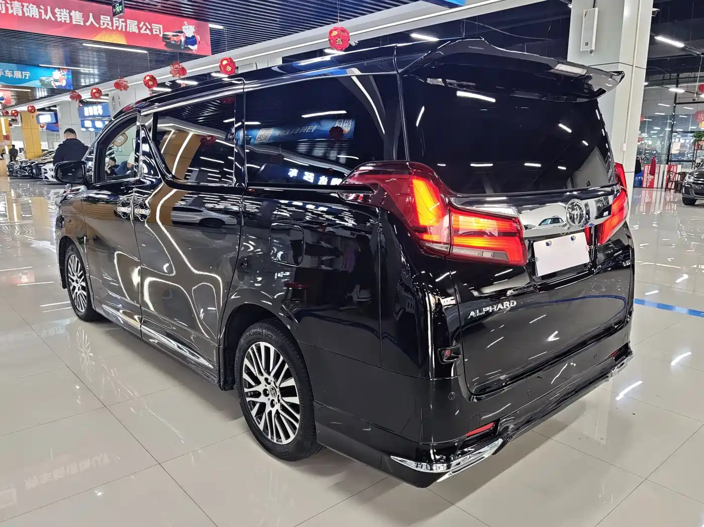Toyota Alphard 2015 3.5L Luxury Edition фото 4