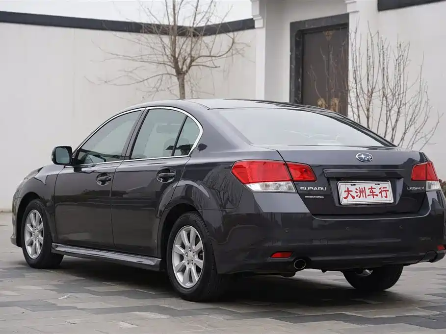 Subaru Legacy 2010 Model 2.0i Luxury фото 6