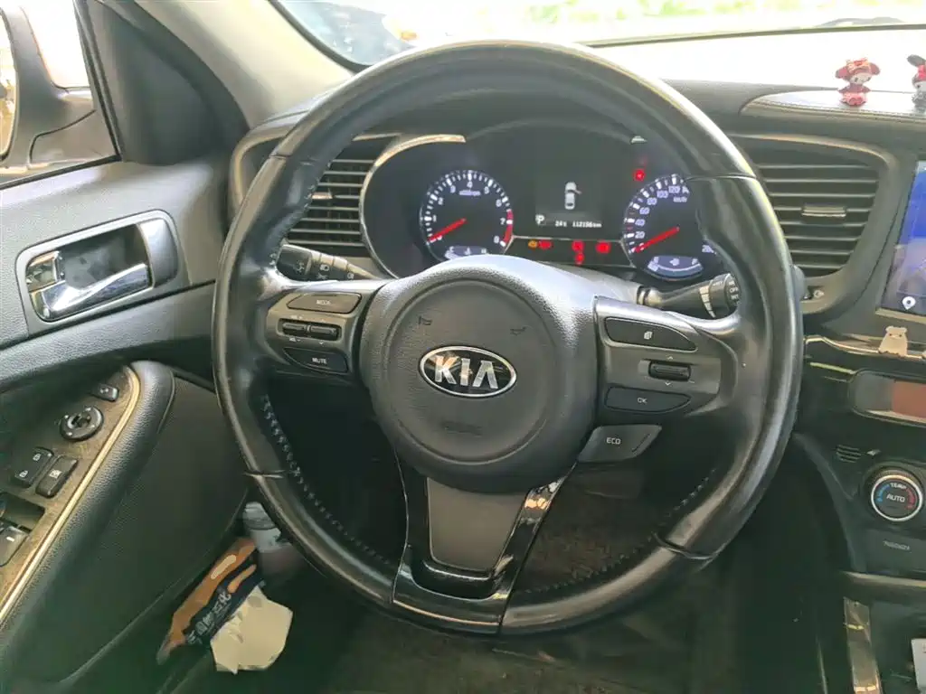 Kia K5 2014 2.0L Automatic LUXURY фото 11