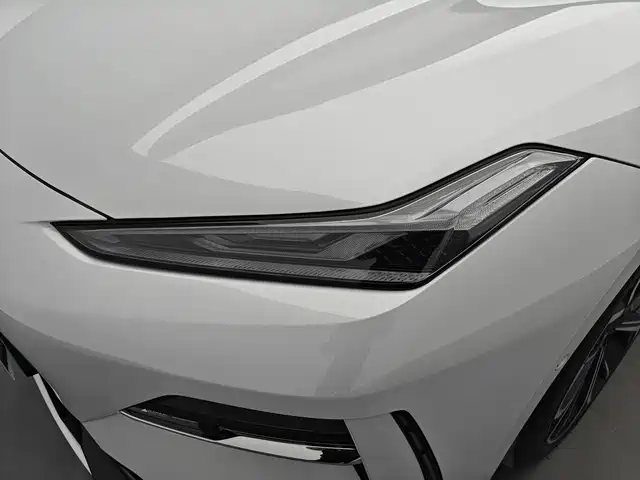 Geely Galaxy Galaxy E8 2025 700km Long Voyage Smart Drive Edition фото 8