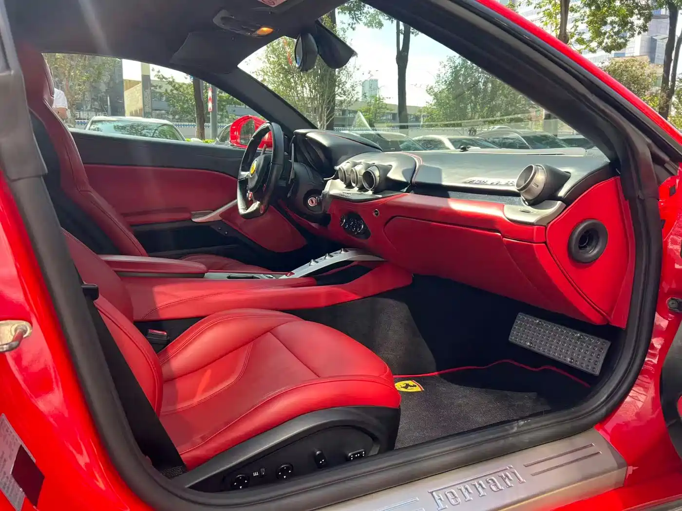 Ferrari F12berlinetta 2014 2013 6.3L Standard