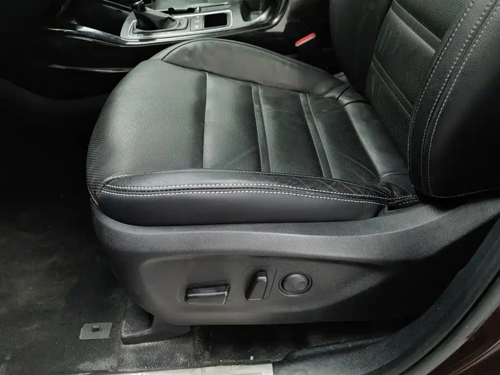 Kia Sorento 2015 Sorento L 2.4L Gasoline 4WD Elite 7-Seater China V фото 20