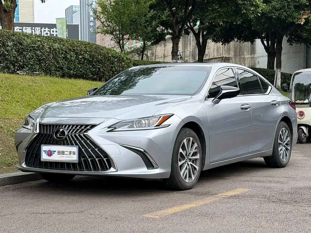 Lexus ES 2023 200 Excellence Edition