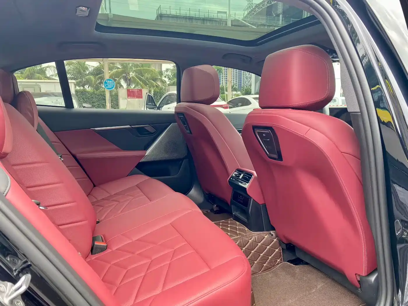 BMW i5 2024 eDrive 35L M Sport Package фото 9
