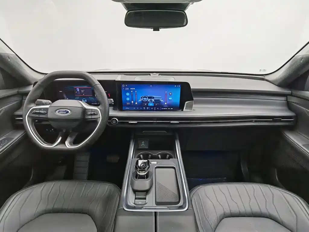 2025 Ford Edge