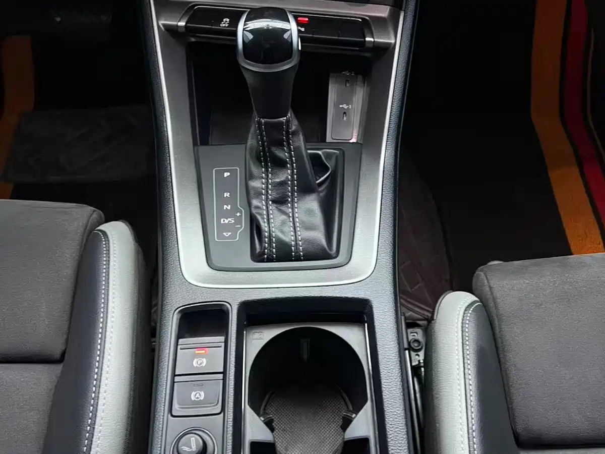 Audi Q3 2022 35 TFSI Progressive Dynamic фото 12