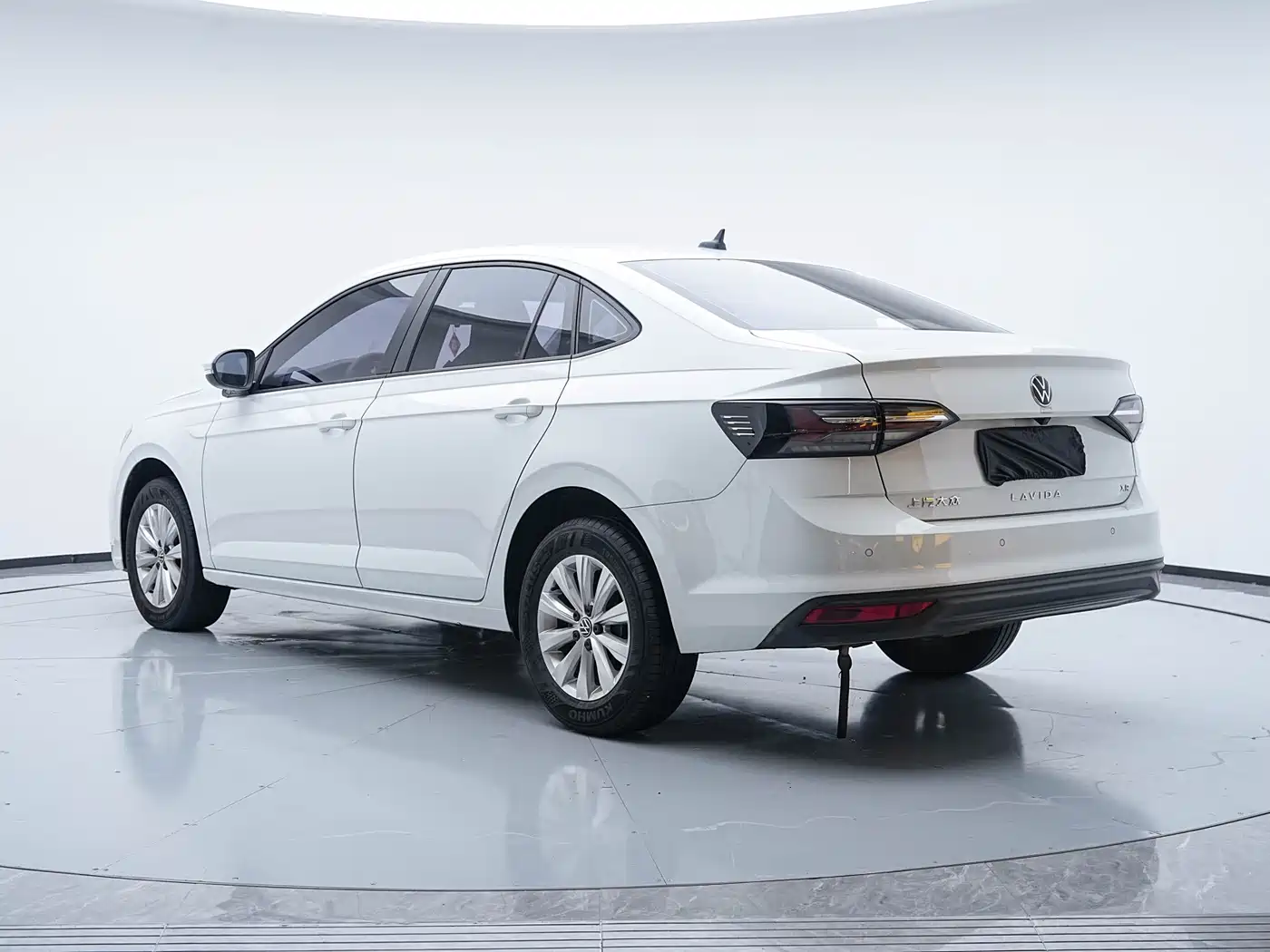 Volkswagen Lavida 2023 Xinrui 1.5L Auto Xinyi Edition фото 8
