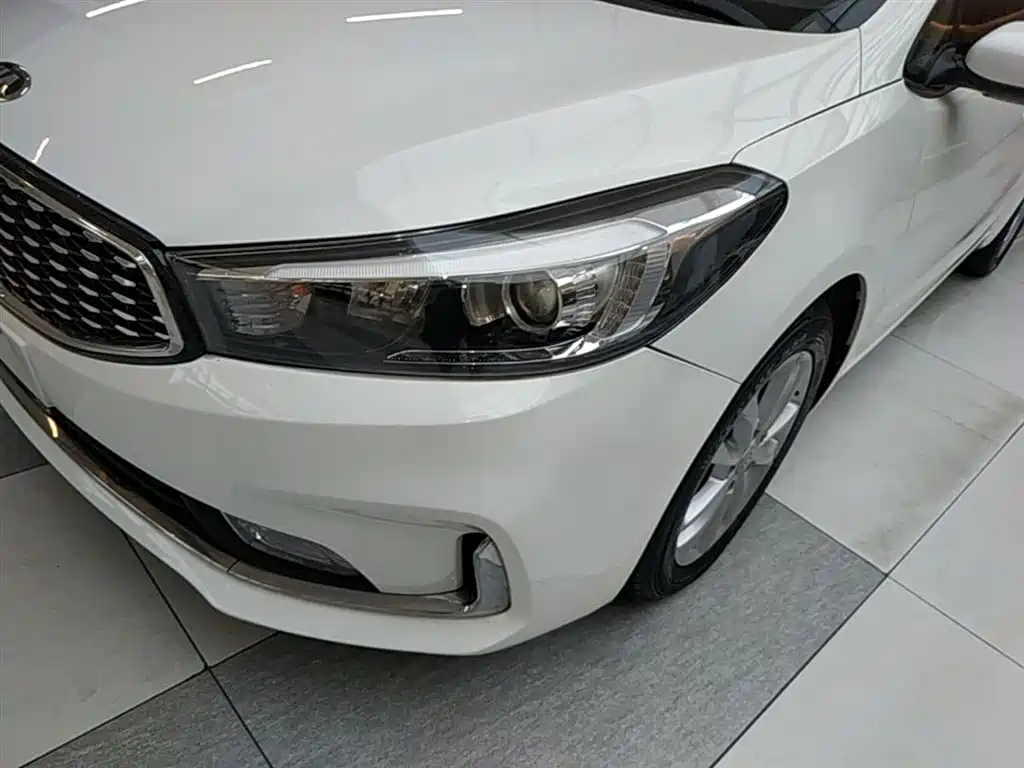 Kia K3 2016 1.6L Automatic GLS фото 24