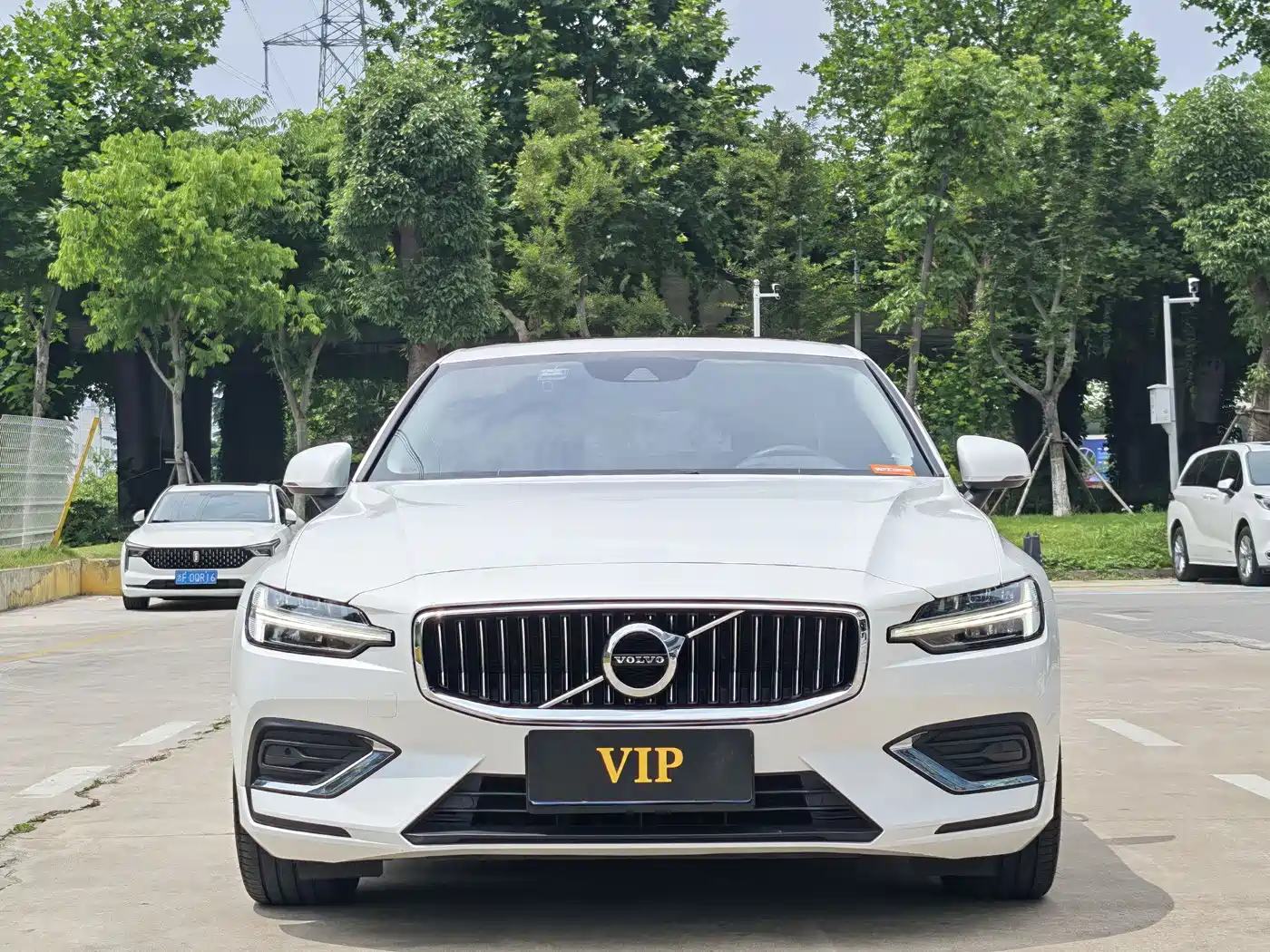 Фото 2 - Volvo S60