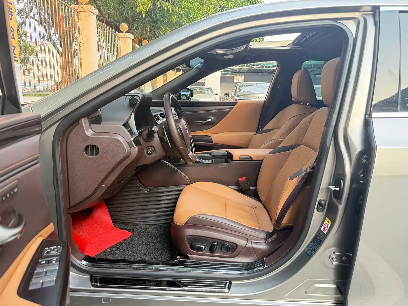 Lexus ES 2018 200 Luxury Edition China V фото 7