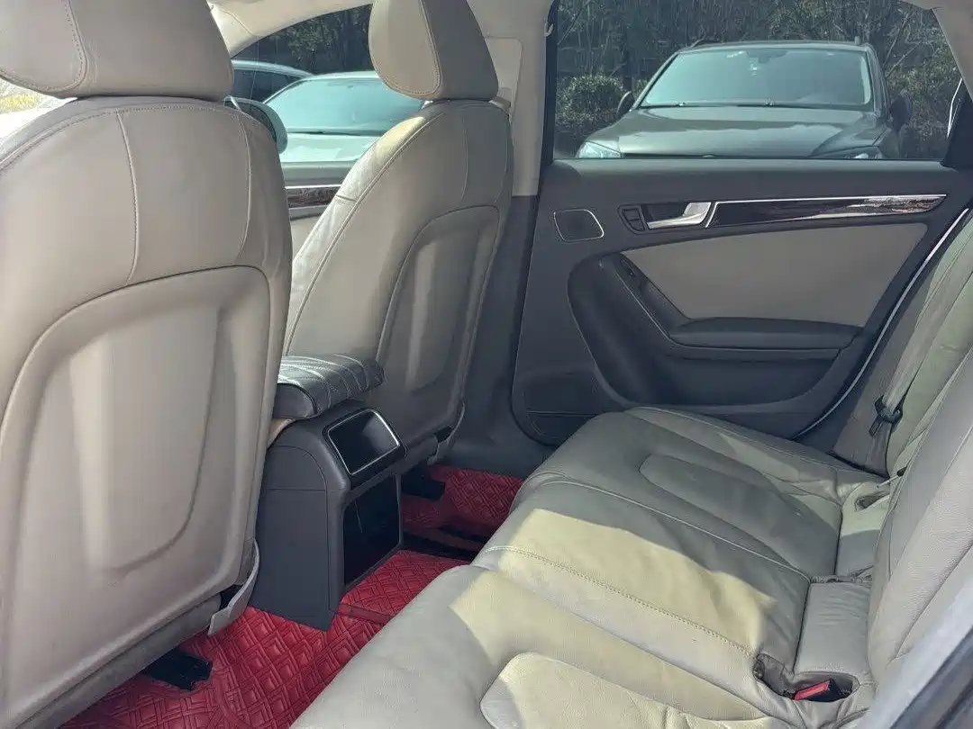 Audi A4L 2010 2010 2.0 TFSI Comfort