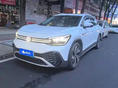 Volkswagen ID.6 CROZZ