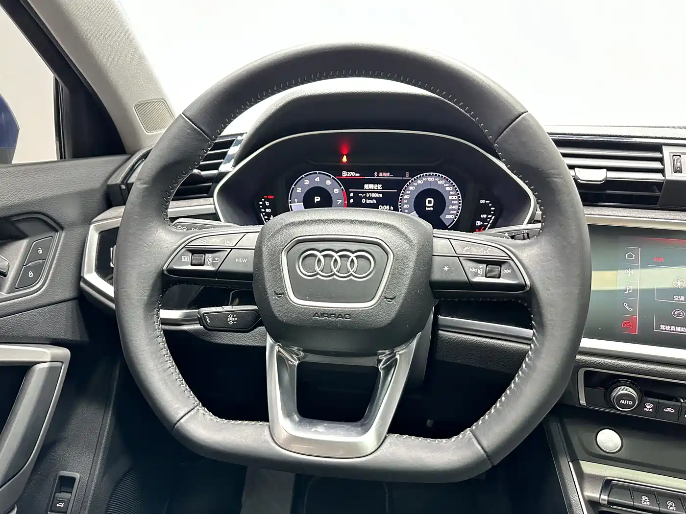 Audi Q3 2019 40 TFSI Fashion Dynamic фото 4