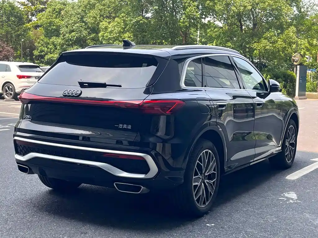 Audi Q5L 2026 2026 Luxury Sport 150kW