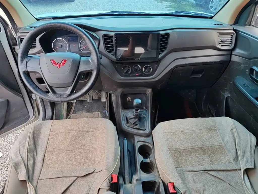 Wuling Motors Wuling Hongguang V 2024 2022 1.5L Power Take Edition Electric Power Steering LAR