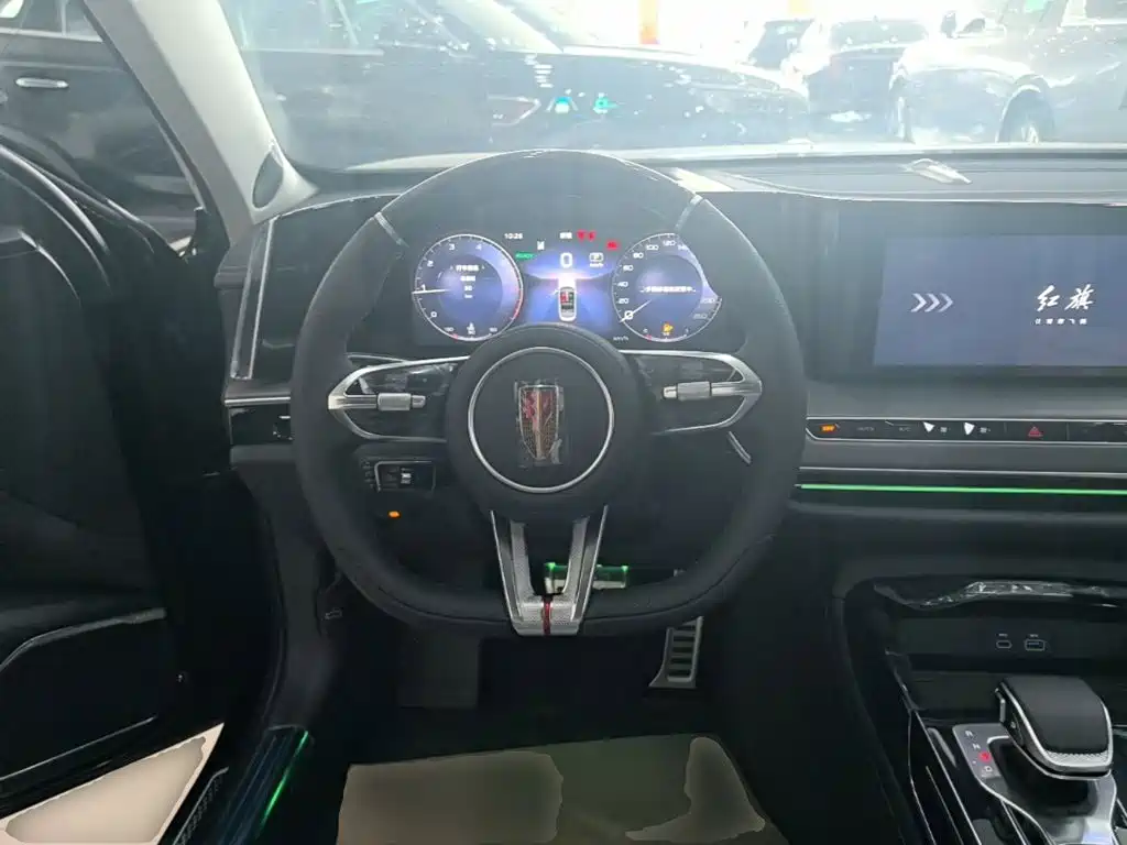 Hongqi H9 2026 2024 2.0T Qi Chang Private Fashion Edition
