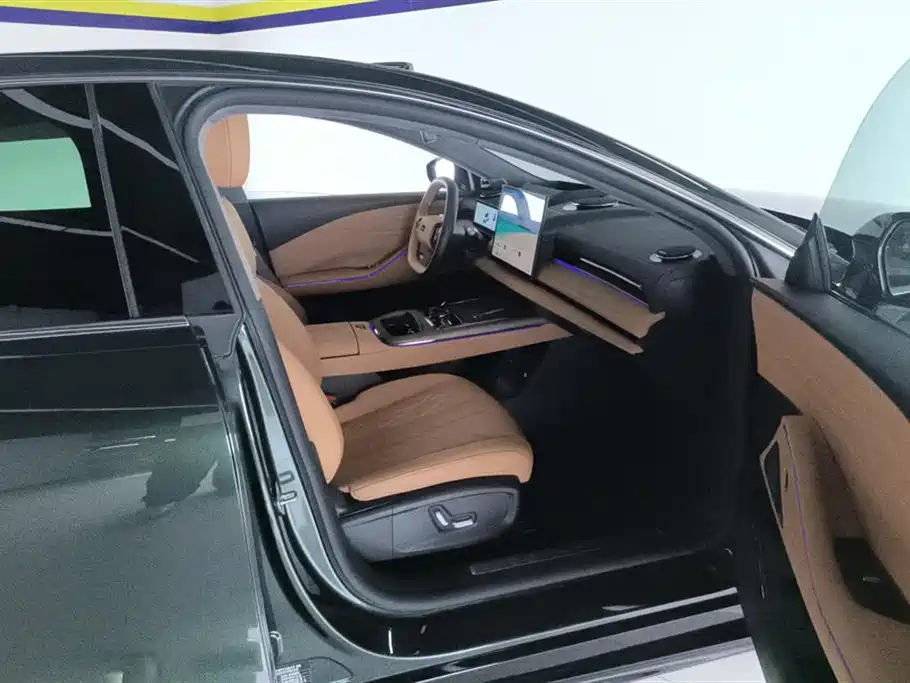 Geely Galaxy Galaxy Xingyao 8 2025 130km EM-P Starship Edition фото 8