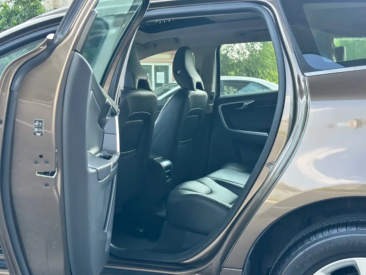 Фото 6 - Volvo XC60