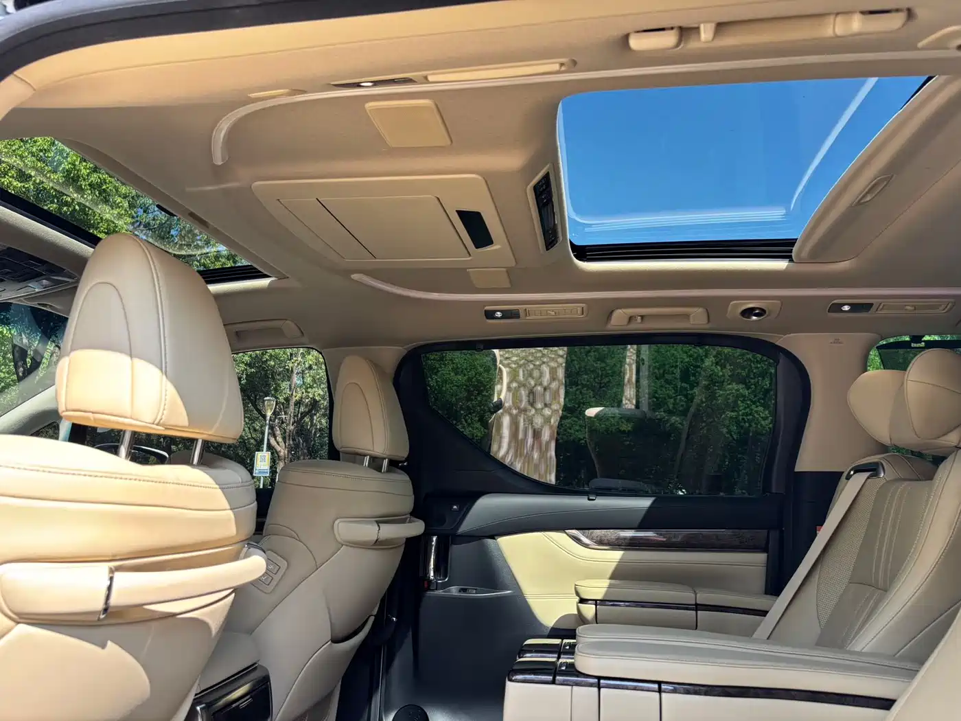 Toyota Vellfire 2023 Crown Hybrid 2.5L HV Premium фото 20