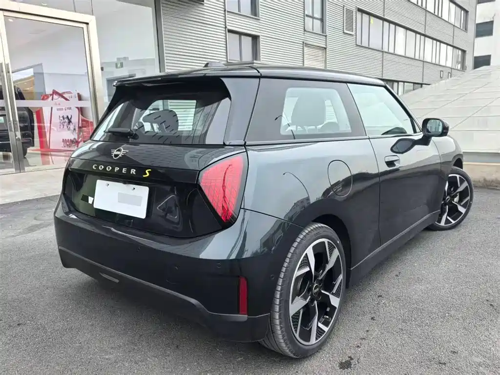 MINI ELECTRIC  COOPER
