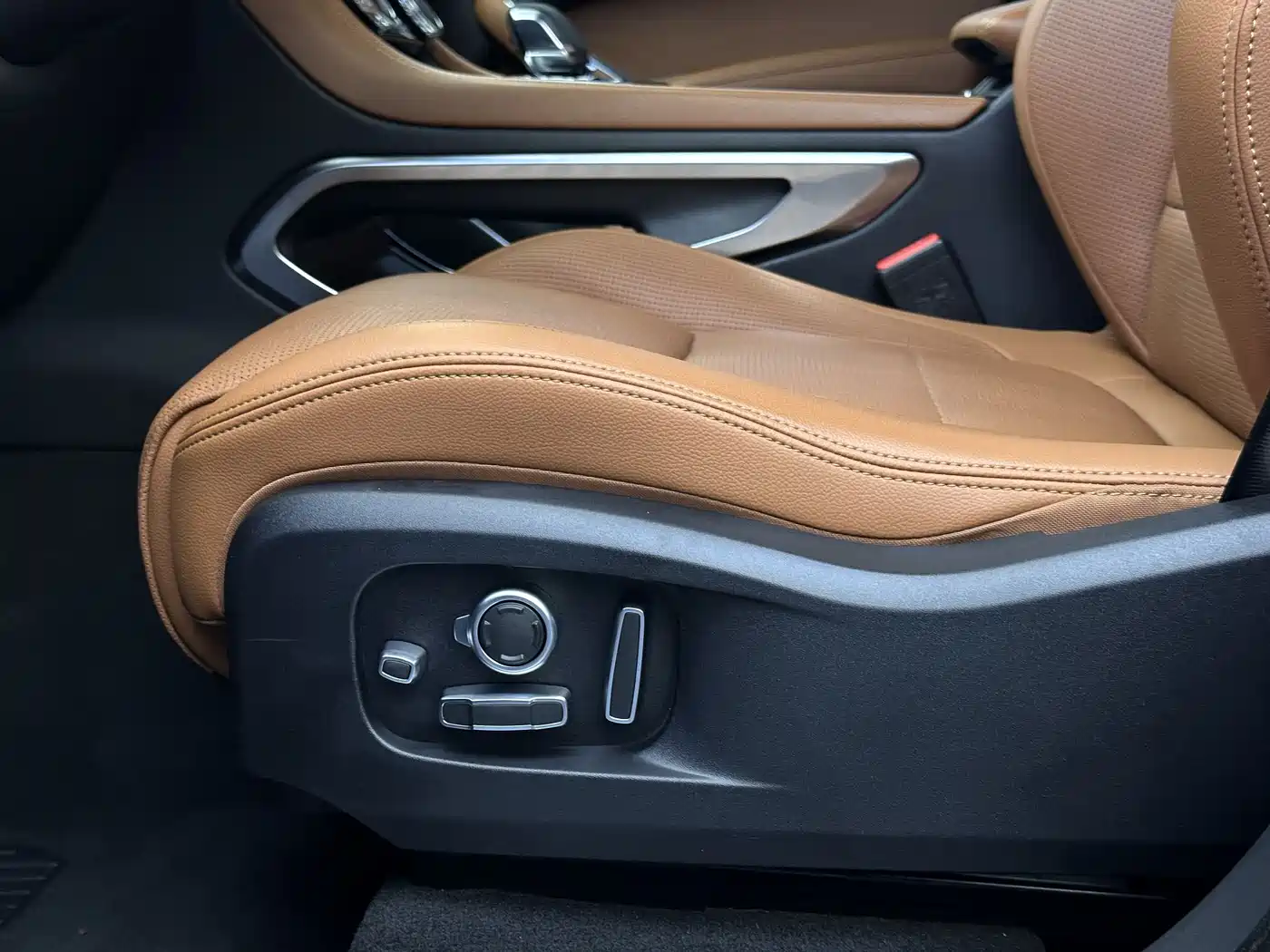 Jaguar F-PACE 2021 340PS R-Dynamic SE фото 19