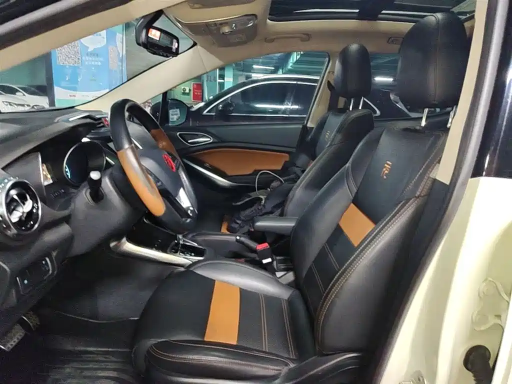 BYD Yuan 2016 1.5TID Automatic Honor фото 15