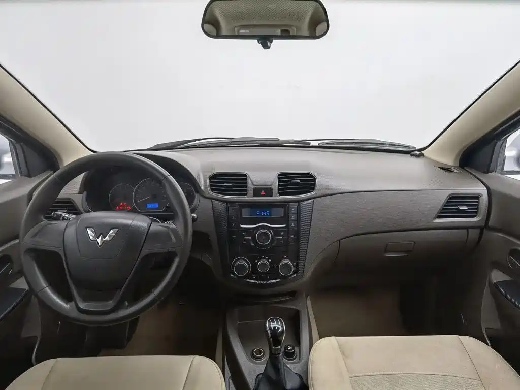 Wuling Motors Wuling Hongguang 2014 2014 1.5L S Standard