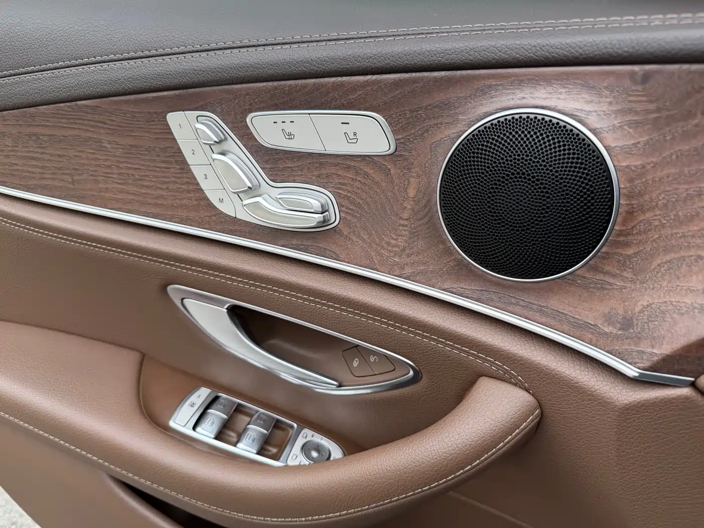 Mercedes-Benz E-Class 2020 Facelift E 300 L Sport Fashion фото 10