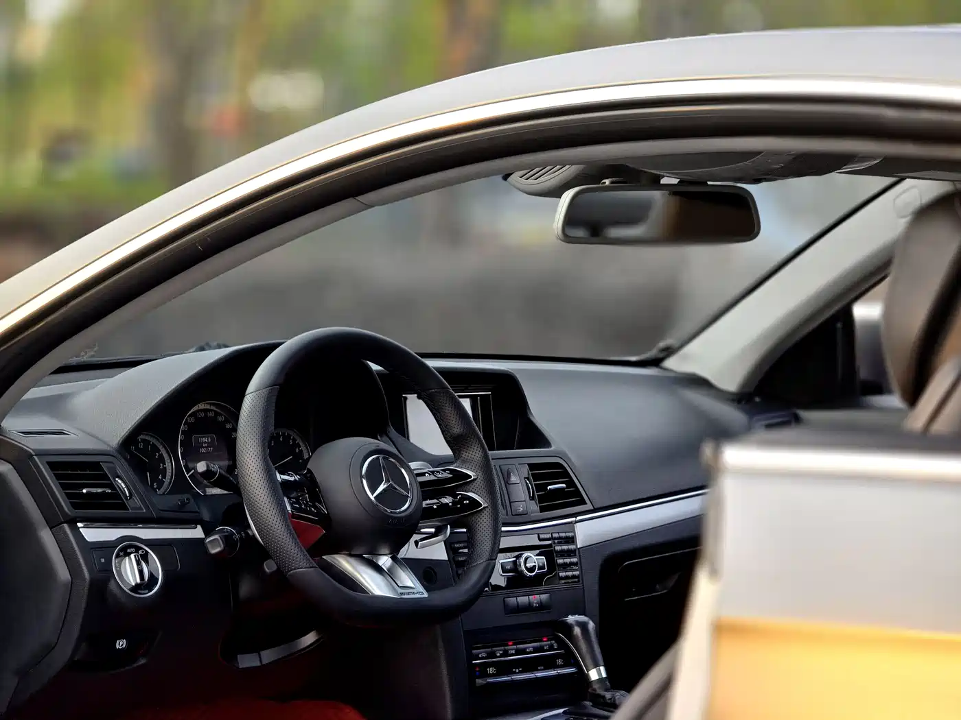 Mercedes-Benz E-Class (Import) 2012 E 200 CGI Coupe фото 11