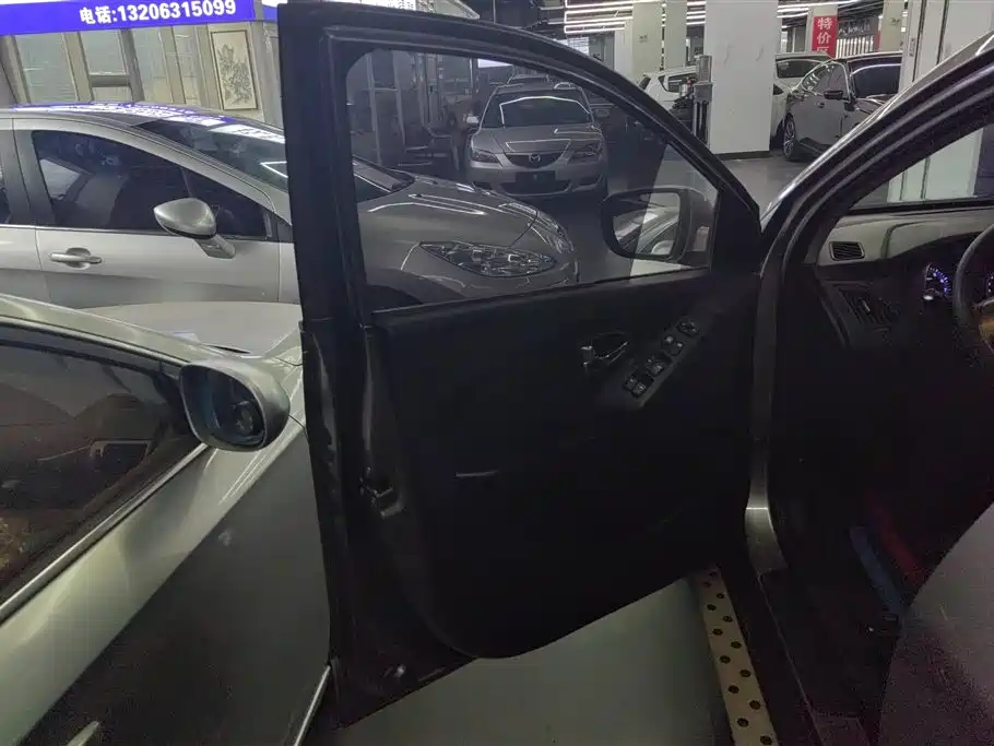 Hyundai Beijing Hyundai ix35 2015 2.0L Automatic 2WD Comfort China IV фото 7
