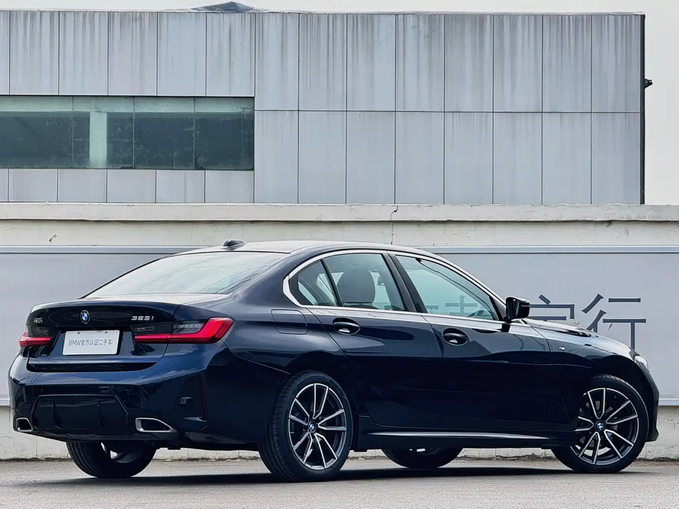 BMW 3 Series 2025 325i M Sport Package фото 5