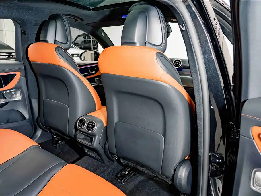 Mercedes-Benz GLC Coupe 2024 GLC 260 4MATIC Coupe SUV фото 20