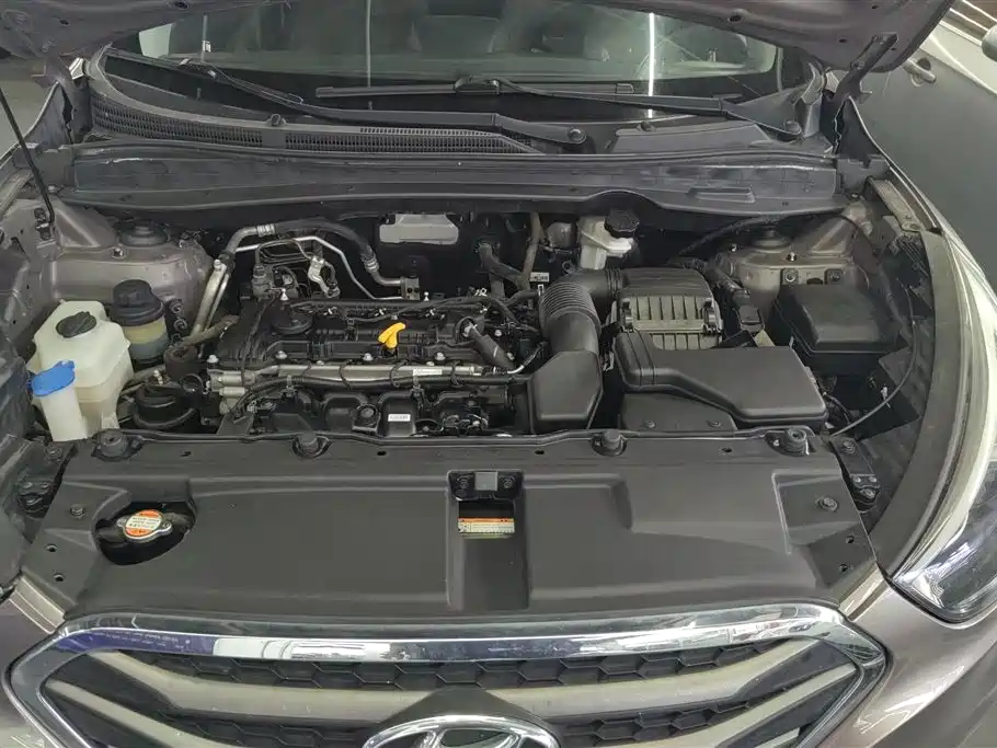 Hyundai Beijing Hyundai ix35 2015 2.0L Automatic 2WD Comfort China IV фото 10