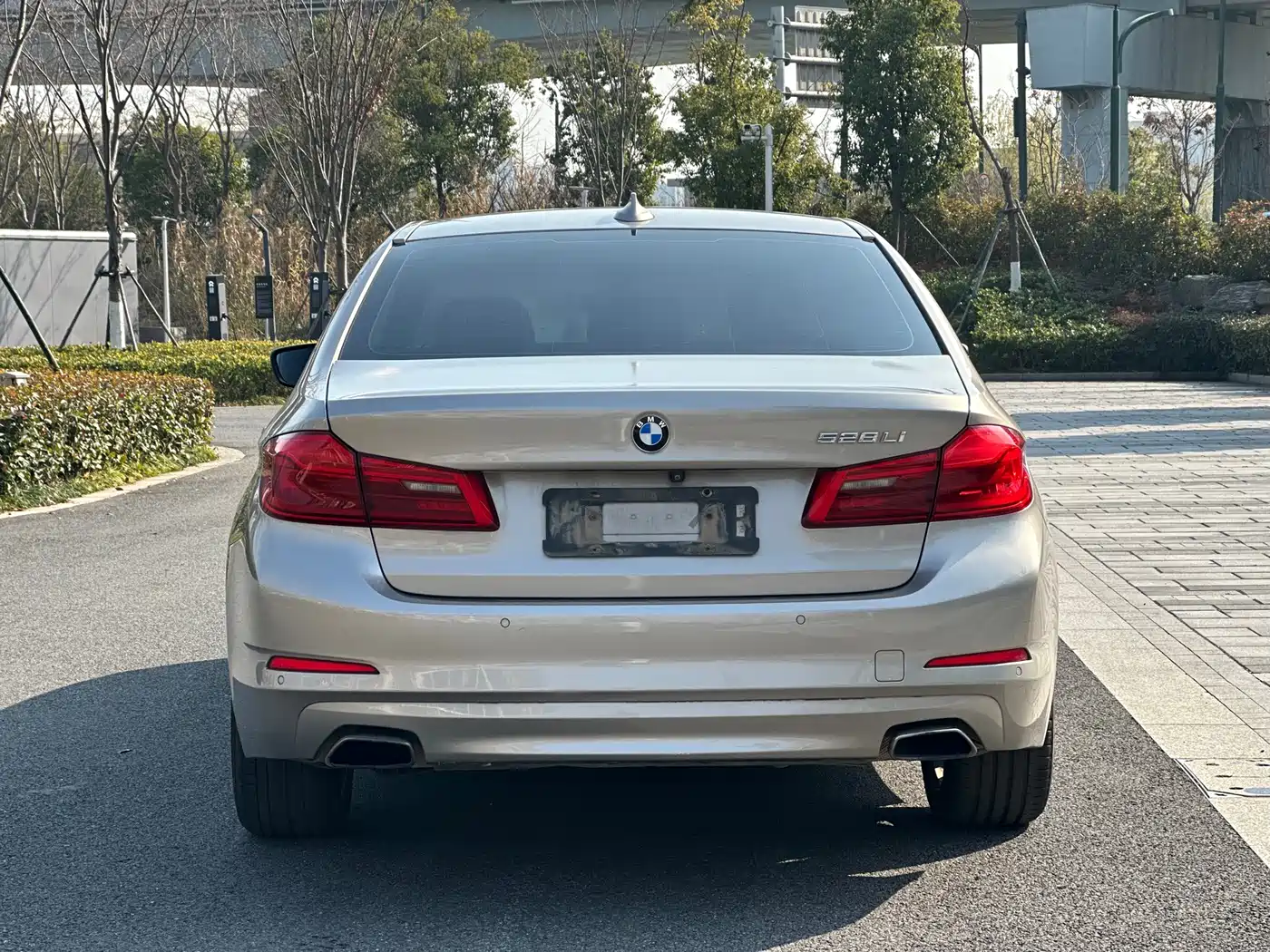 BMW 5 Series 2018 528Li Launch Special Edition фото 5