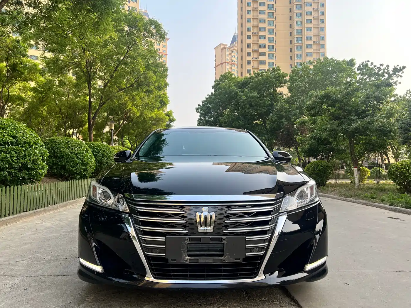 Toyota Crown 2015 2.0T Fashion фото 2