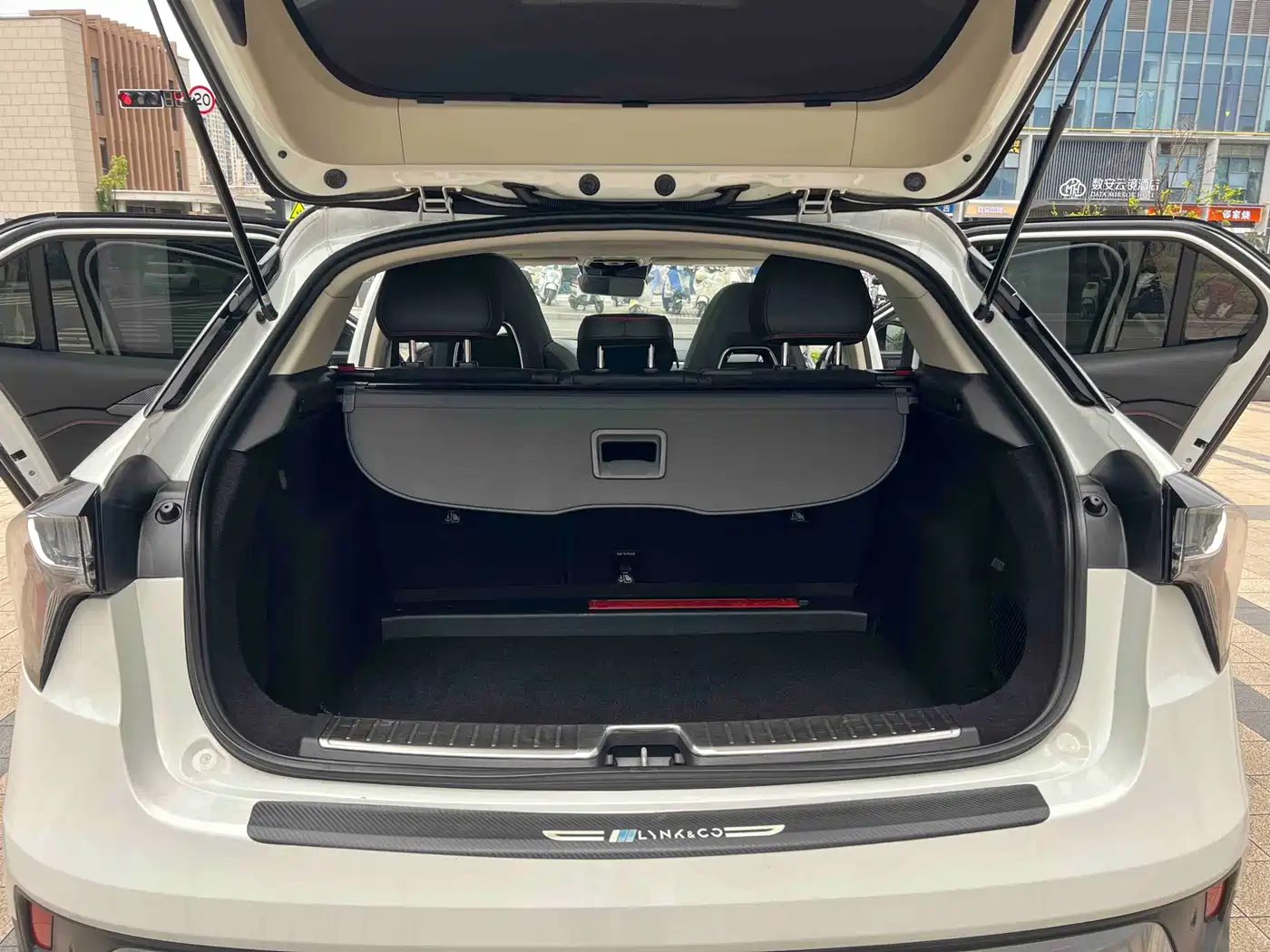 Lynk & Co 02 2018 2018 2.0T DCT AWD Pro Edition China V