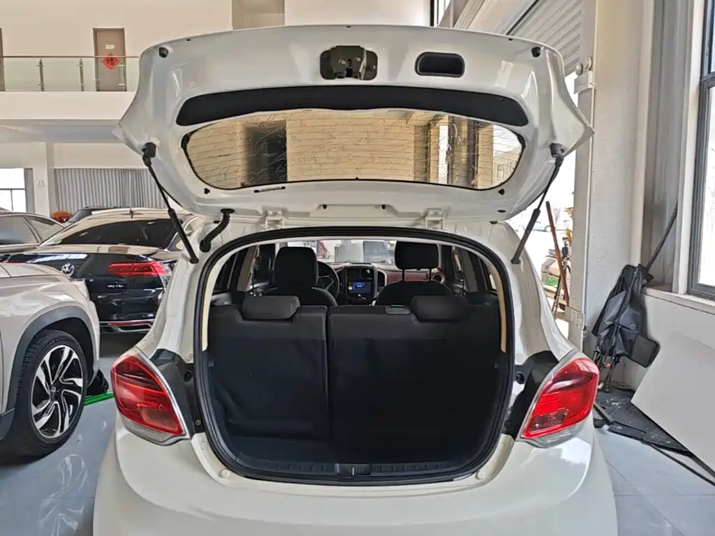 Changan Benben 2015 2014 1.4L IMT Premium Sunroof