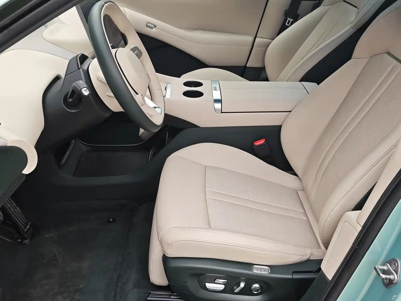 Xiaomi Auto Xiaomi YU7 2025 Ultra Long Range High Performance AWD Max Edition фото 13