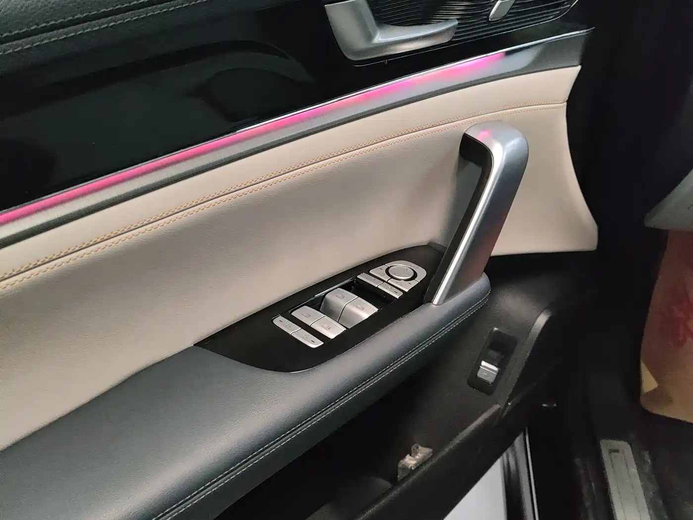 BYD Tang New Energy 2022 EV 600KM Premium Edition фото 12