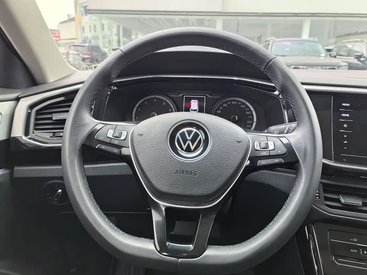 Volkswagen Tayron 2020 330TSI 2WD Luxury Smart Edition Pro фото 6