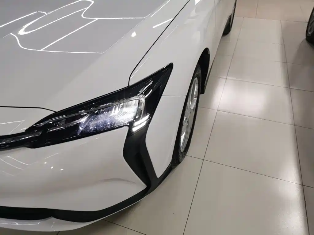 Photo 19 - Buick Velite 6