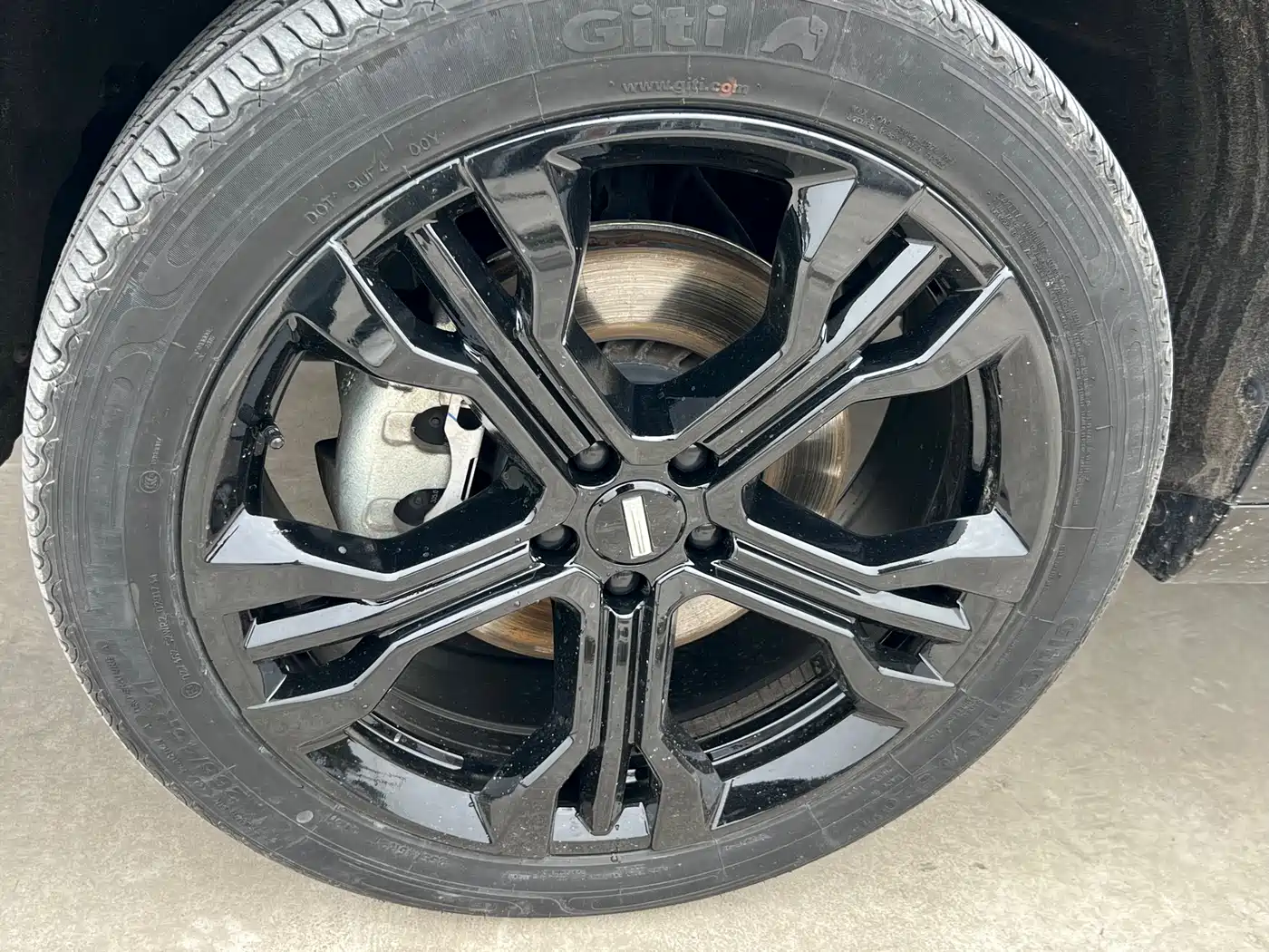 WEI PAI WEI BRAND VV7