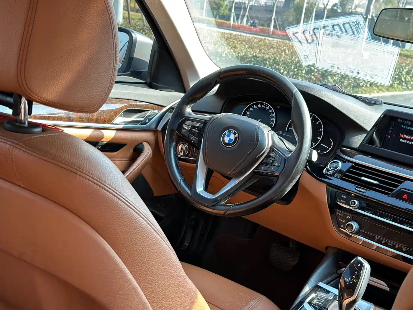 BMW 5 Series 2018 528Li Launch Special Edition фото 11