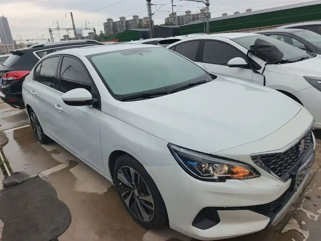 Peugeot 408 2020 230THP 10th Anniversary Premium Edition фото 22