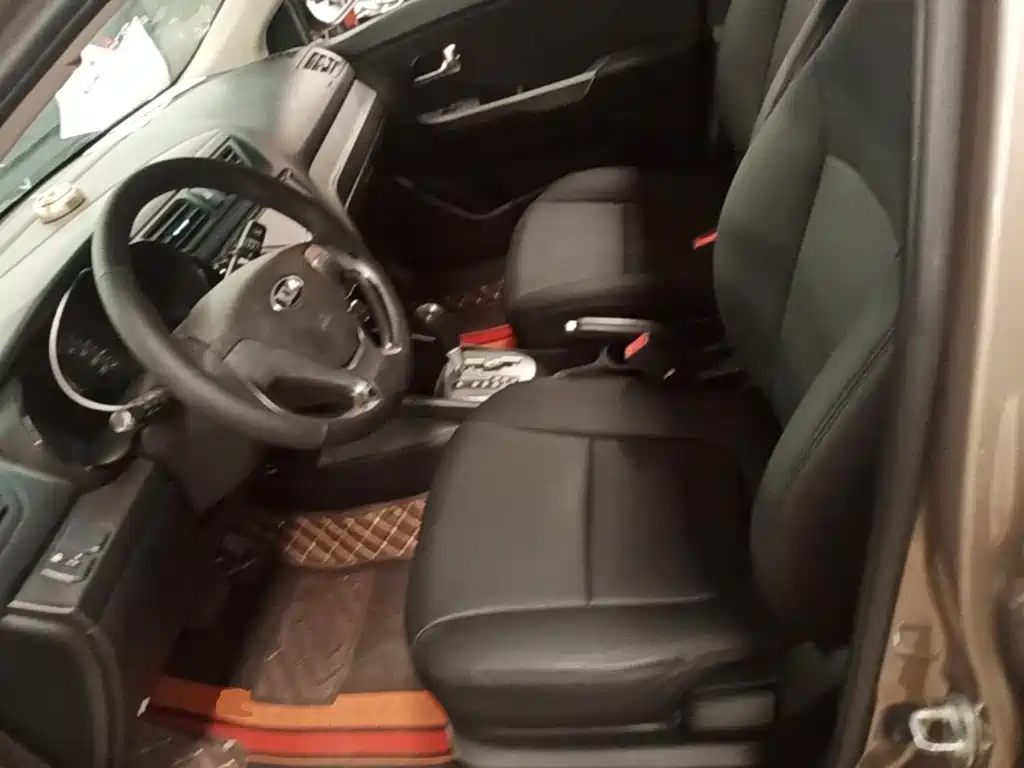 Kia K2 2017 2015 Sedan 1.4L AT GLS