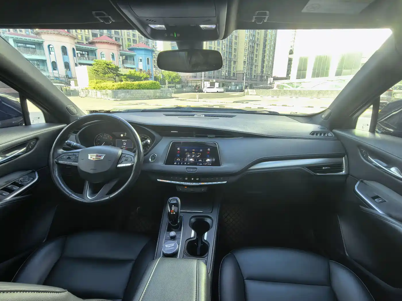 Cadillac XT4 2020 Facelift 28T 2WD Leading фото 5