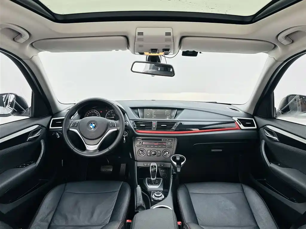 BMW X1 2015 Model sDrive18i Fashion Advanced Edition фото 15